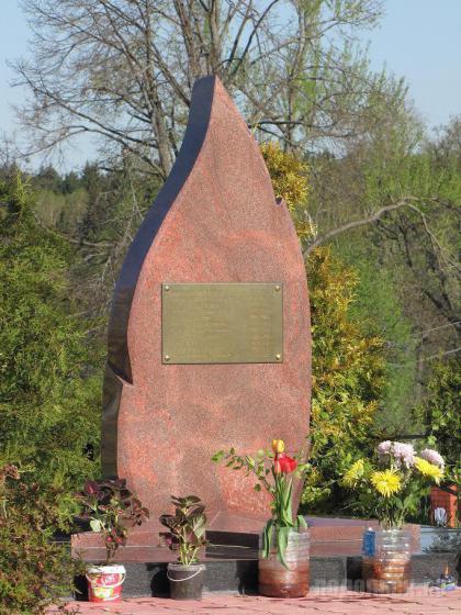 Памятник павшим землякам в д. Булатово 