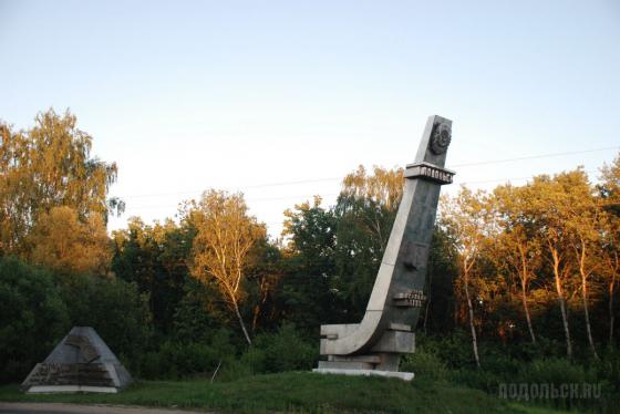 Мемориальный комплекс в Кузнечиках 