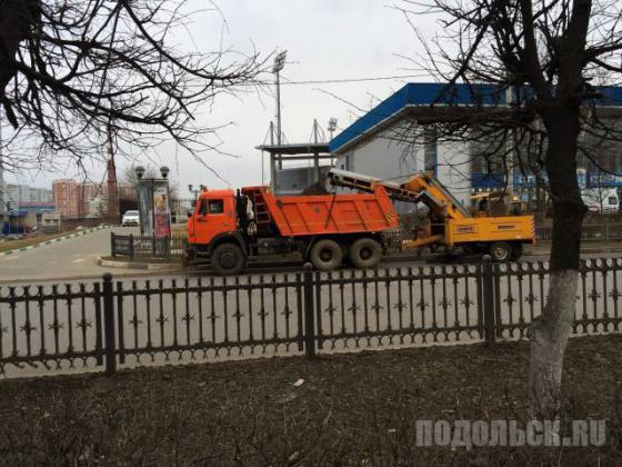 Очистка проезжей части от смета 